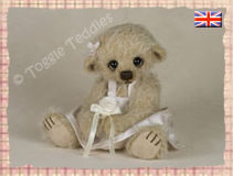 Rosey lives in United Kingdom - Click the picture to see more of Rosey!